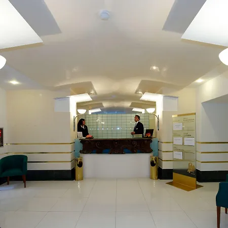 Grand Piazza Borsa Отель