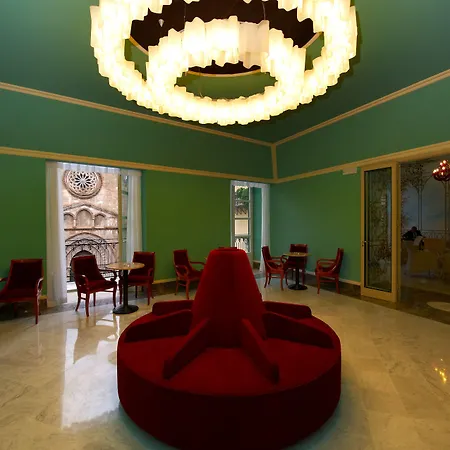 Grand Piazza Borsa Отель 4*