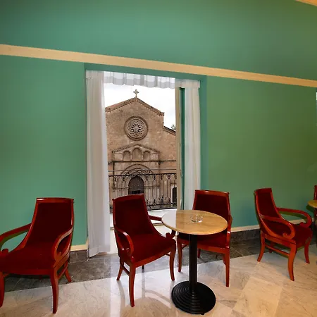 Grand Piazza Borsa Отель 4*