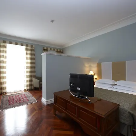 Grand Piazza Borsa Отель