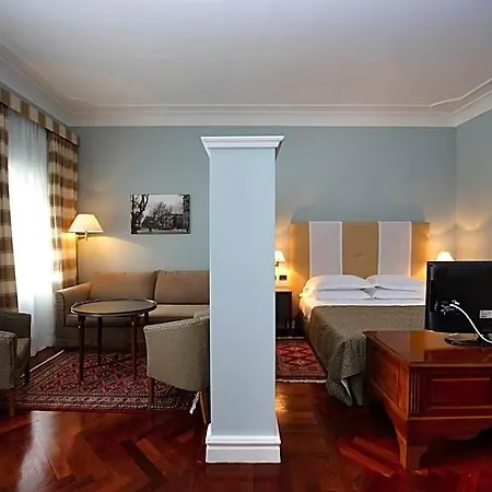 Grand Piazza Borsa Hotel 4*