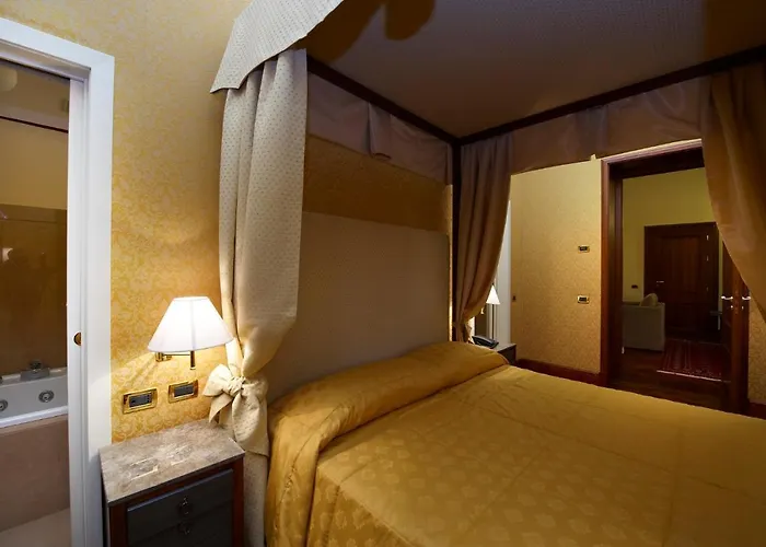 Grand Piazza Borsa Hotel 4*