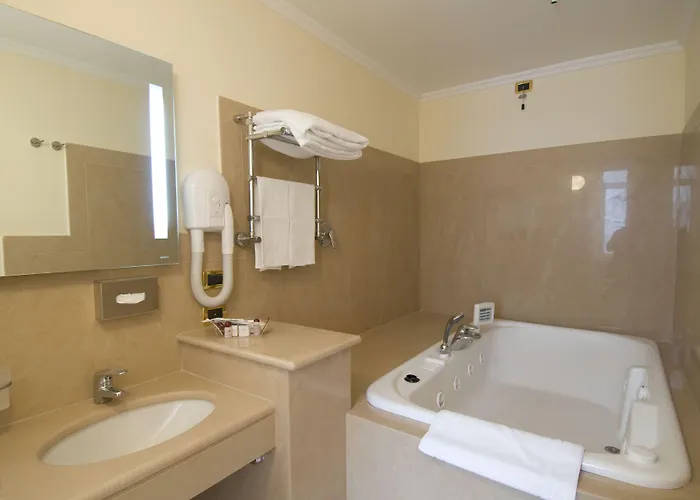 Grand Piazza Borsa Hotel 4*